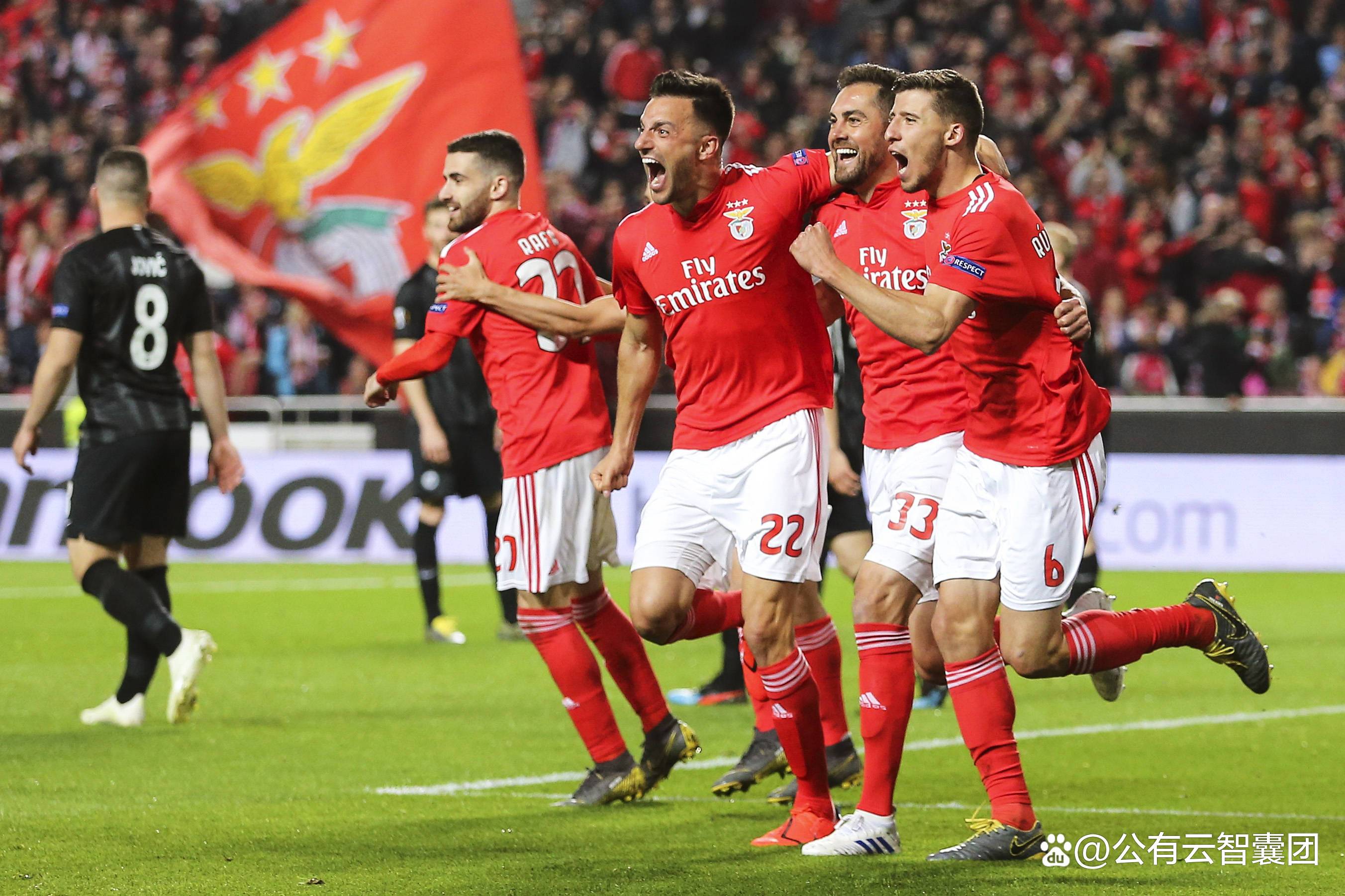 包含世俱杯常规赛激情夜！德约科维奇里突外投，本菲卡横扫马德里竞技的词条