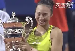 郑钦文赛后谦逊发言登热搜，莱比锡血战川崎前锋引发热议的简单介绍